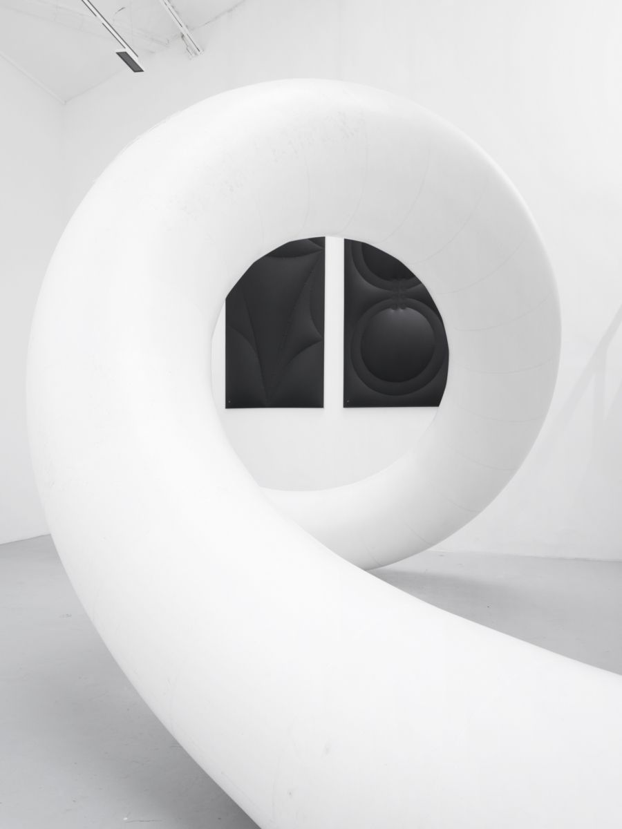 IS IT YOURS ? IS IT MINE ? - Galerie Hussenot